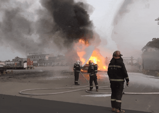 司机往后视镜一看<strong></p>
<p>shib币价格</strong>，糟了！670万元货物“葬身火海”