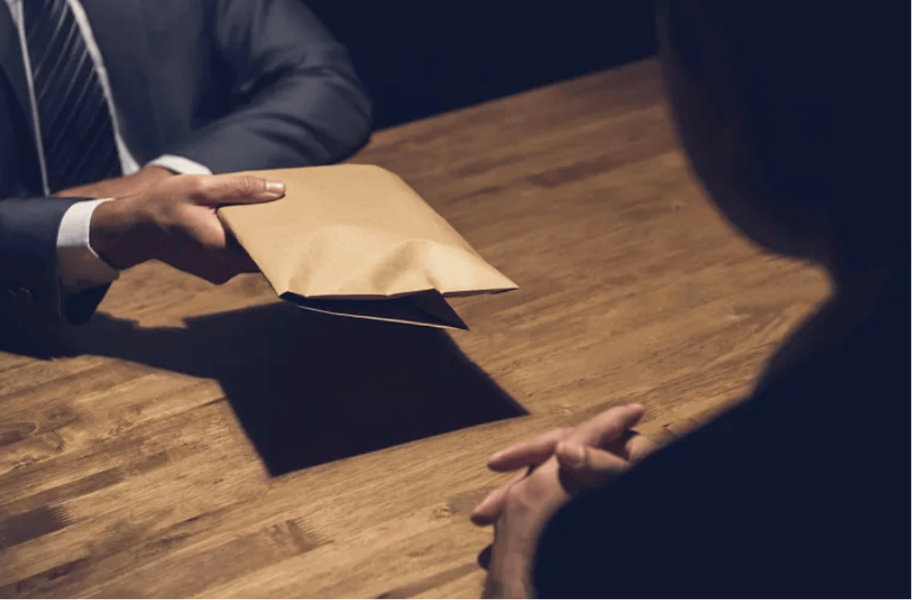 药代向30余名医生现金行贿192万，换来百神颗粒超千万销售额