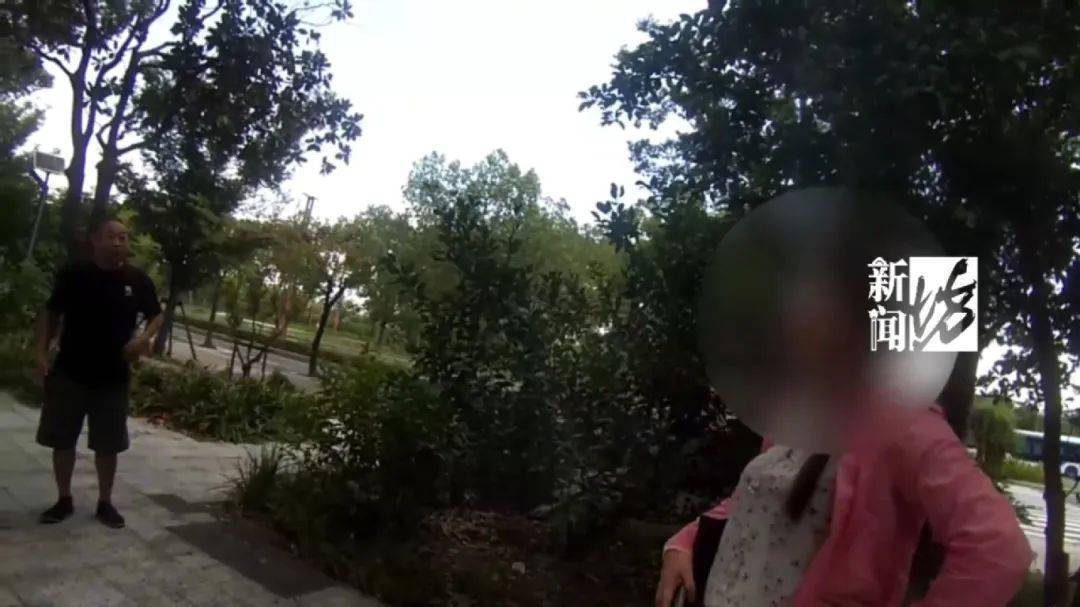 上海网约车司机报警<strong></p>
<p>tp钱包</strong>！女乘客多次推搡民警：别多管闲事