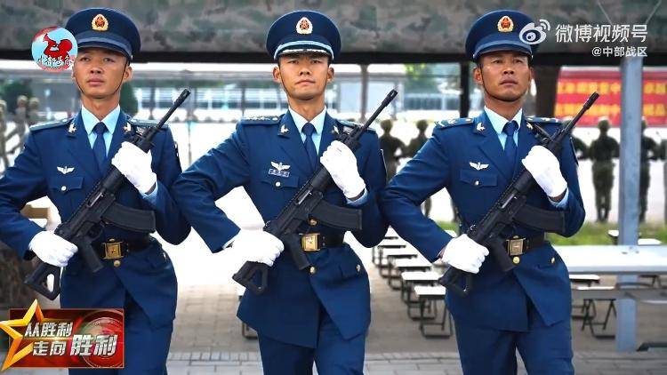 九三阅兵倒计时5天<strong></p>
<p>tp钱包</strong>！空中梯队多型新机将首次受阅 队员练就“米秒不差”