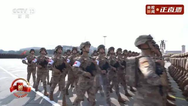 不装了<strong></p>
<p>tp钱包下载</strong>！一口气看完九三大阅兵武器装备！谁说我们一个也不认识？