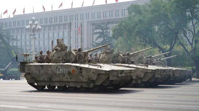 不装了<strong></p>
<p>tp钱包下载</strong>！一口气看完九三大阅兵武器装备！谁说我们一个也不认识？