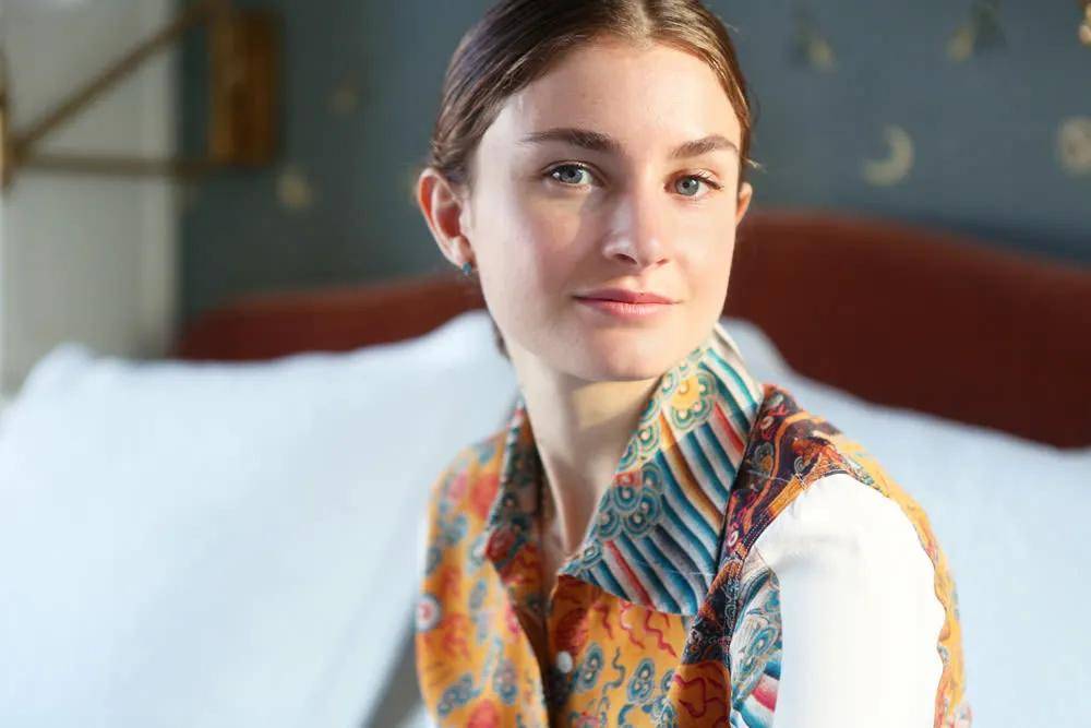 年近四十<strong></p>
<p>tp钱包下载</strong>，二孩妈妈，不骨感不时髦，却成了女魔头接班人