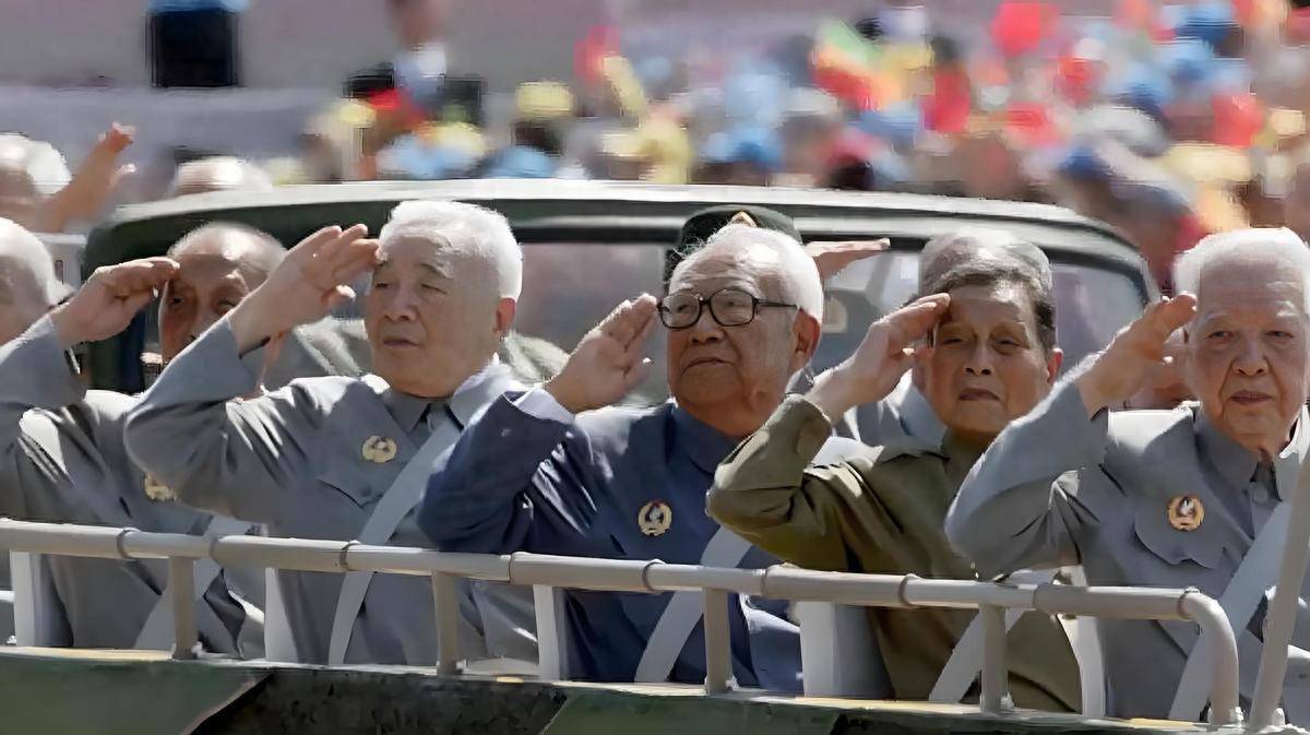 九三阅兵引发岛内震荡，宋楚瑜紧急喊话大陆，应承诺不对台动用武力