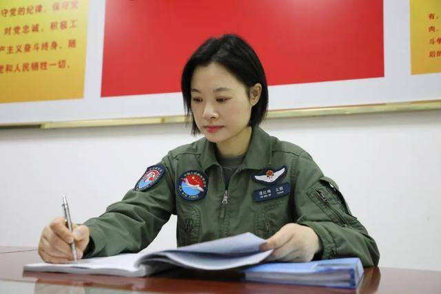 阅兵最帅女机长<strong></p>
<p>tp钱包官网下载</strong>,是她!