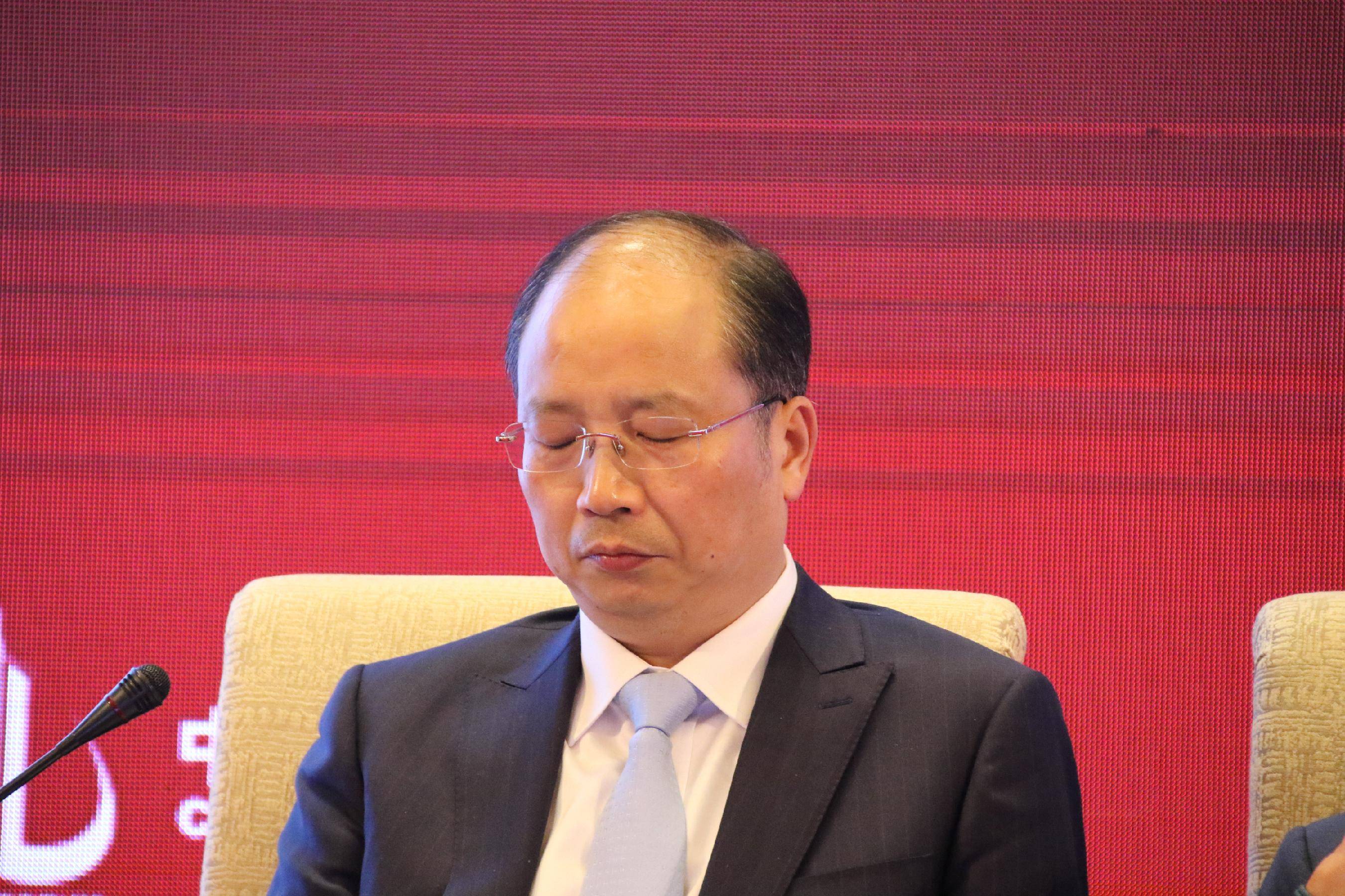 中国证监会原主席易会满被查 其银行学校多名同学先期落马