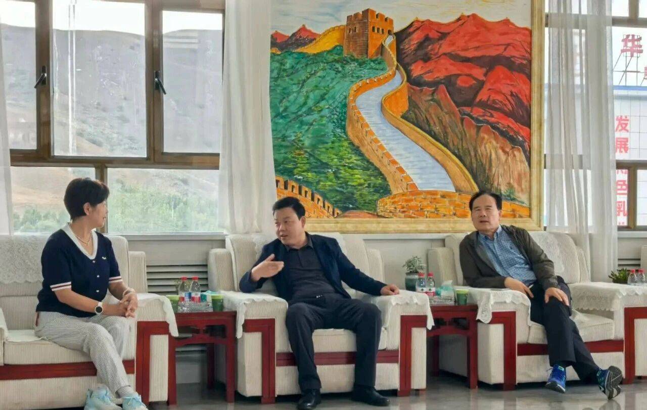 欢迎中国乳制品工业协会领导考察组莅临华垦乳业集团指导工作