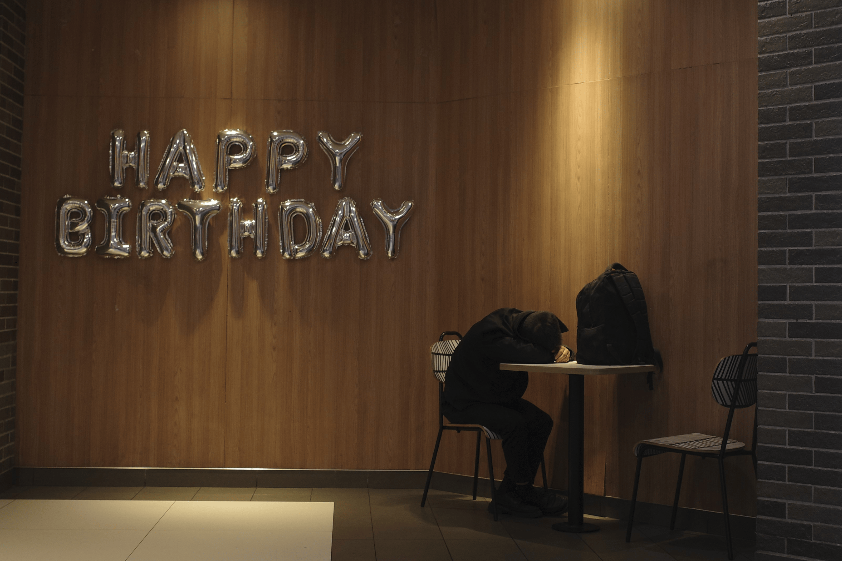 麦当劳夜宿者:老人占六成<strong></p>
<p>tp钱包是正规平台</strong>,各有心酸事