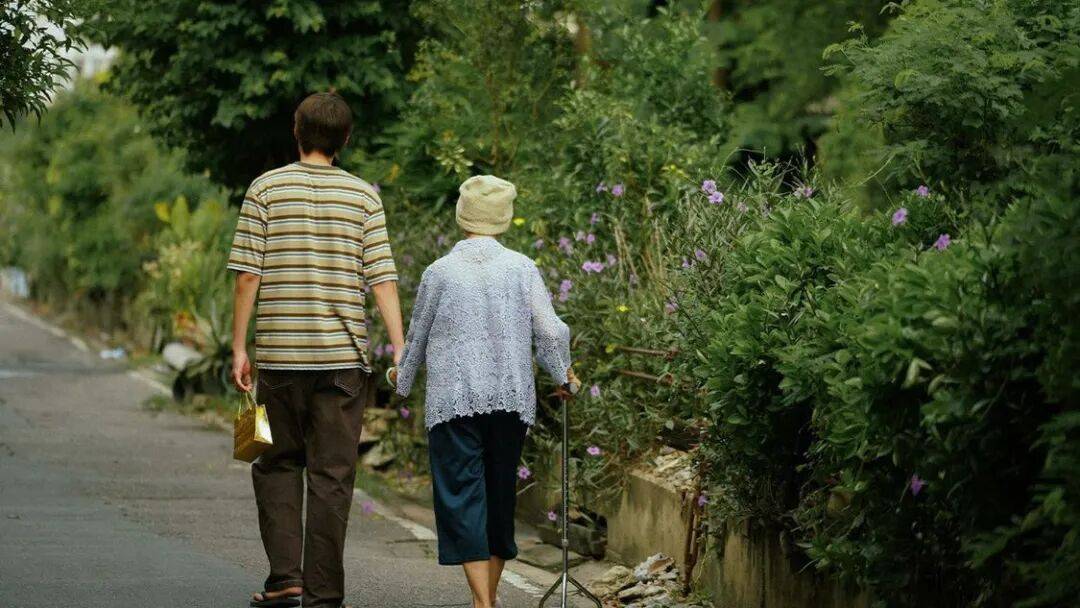 城市打工人<strong></p>
<p>tp钱包安卓版官方下载</strong>，花十几万回村给父母补缴社保