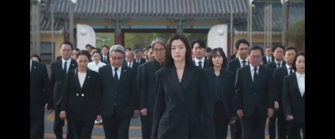 44岁要去“竞选总统”的全智贤<strong></p>
<p>tp钱包安卓版官方下载</strong>，穿衣风格都变了！