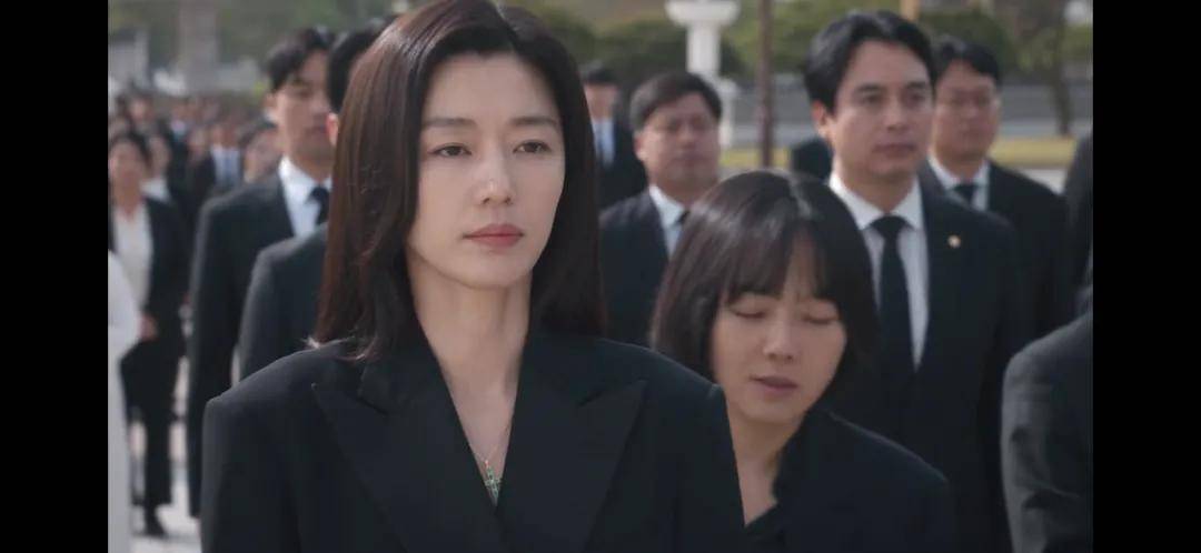 44岁要去“竞选总统”的全智贤<strong></p>
<p>tp钱包安卓版官方下载</strong>，穿衣风格都变了！