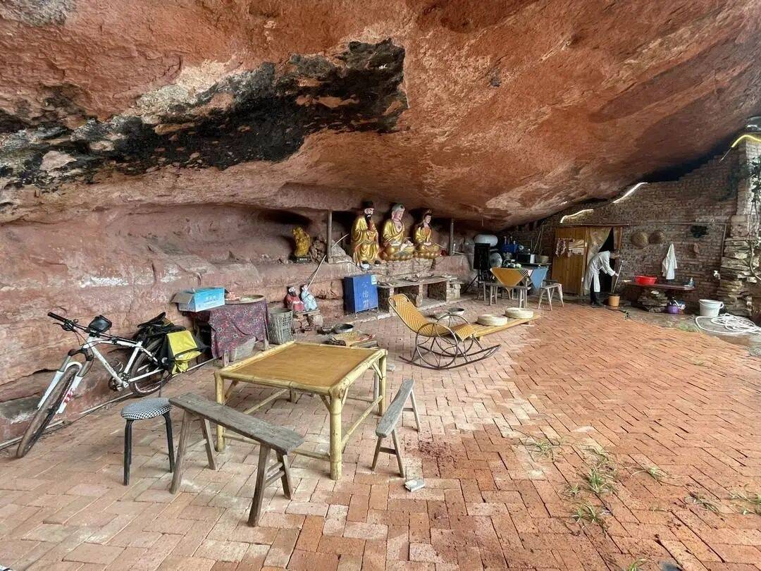 35岁男子欠债35万崖下洞居5年<strong></p>
<p>tp钱包官方网站</strong>,水电气三通,月花数百,负责人称无规定明确禁止此行为