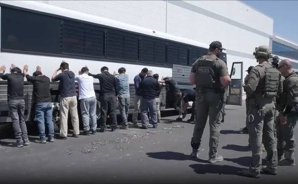 金钟：一旦特朗普掌握了这个“撒手锏”<strong></p>
<p>tp钱包使用教程</strong>，影响将远超议息会议决策