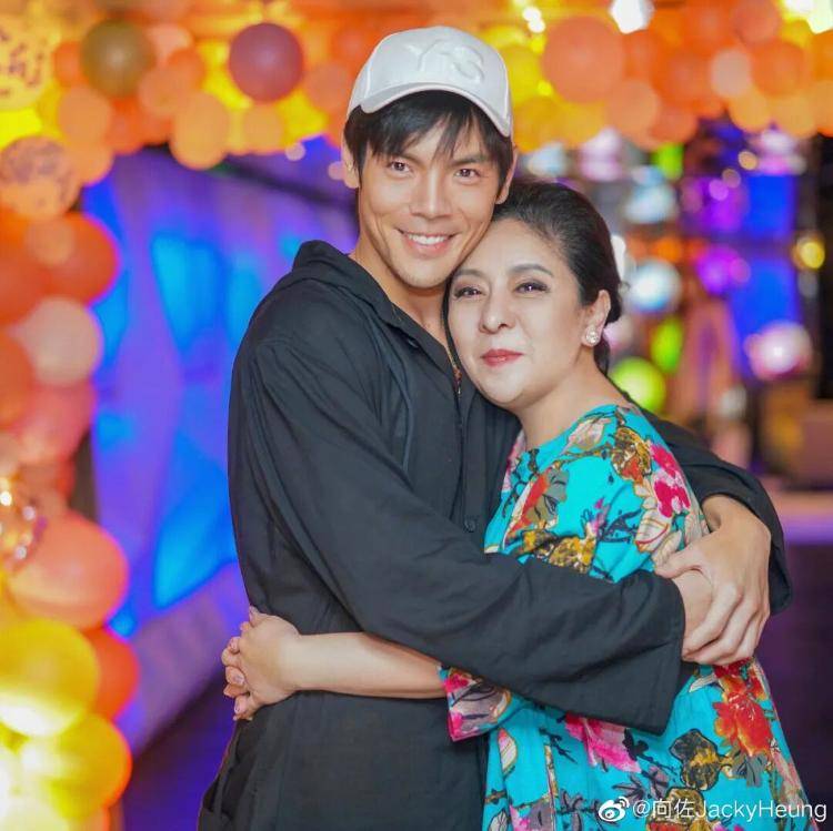 向太回应“向家破产”传闻：珠宝、豪宅都在<strong></p>
<p>TRX币</strong>，还养着1000多名员工；向佐力挺：说话的人请有点底线