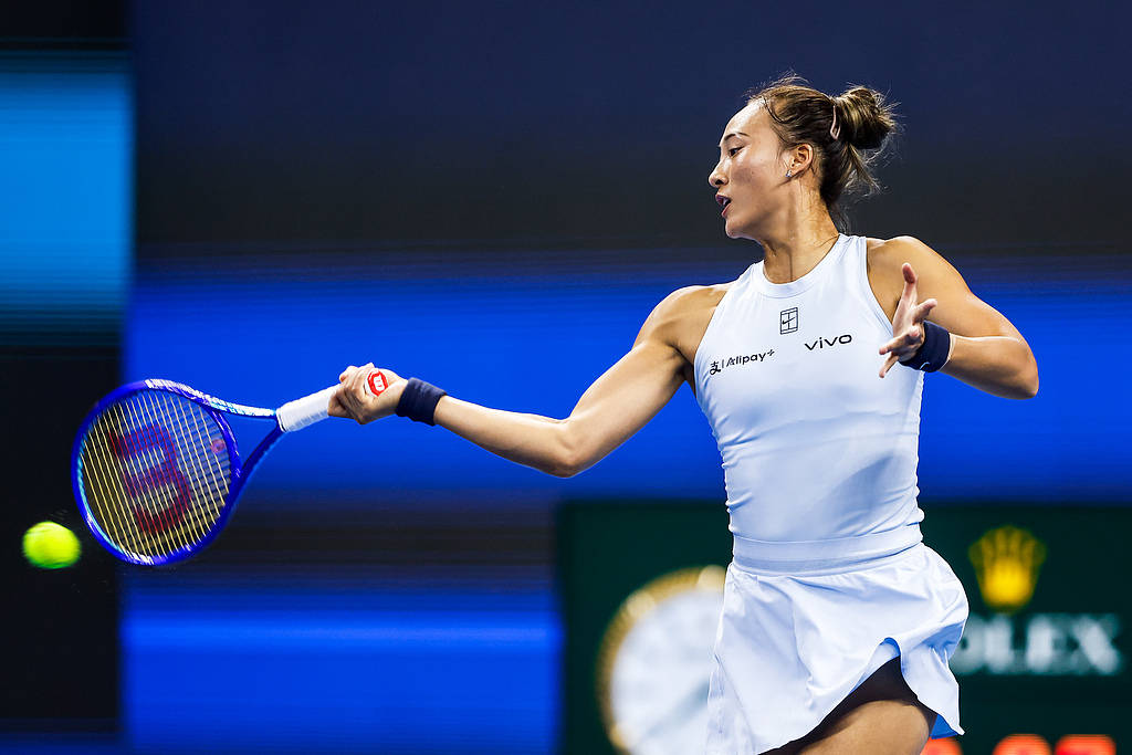 中网：郑钦文决胜盘因伤退赛 不敌诺斯科娃无缘16强