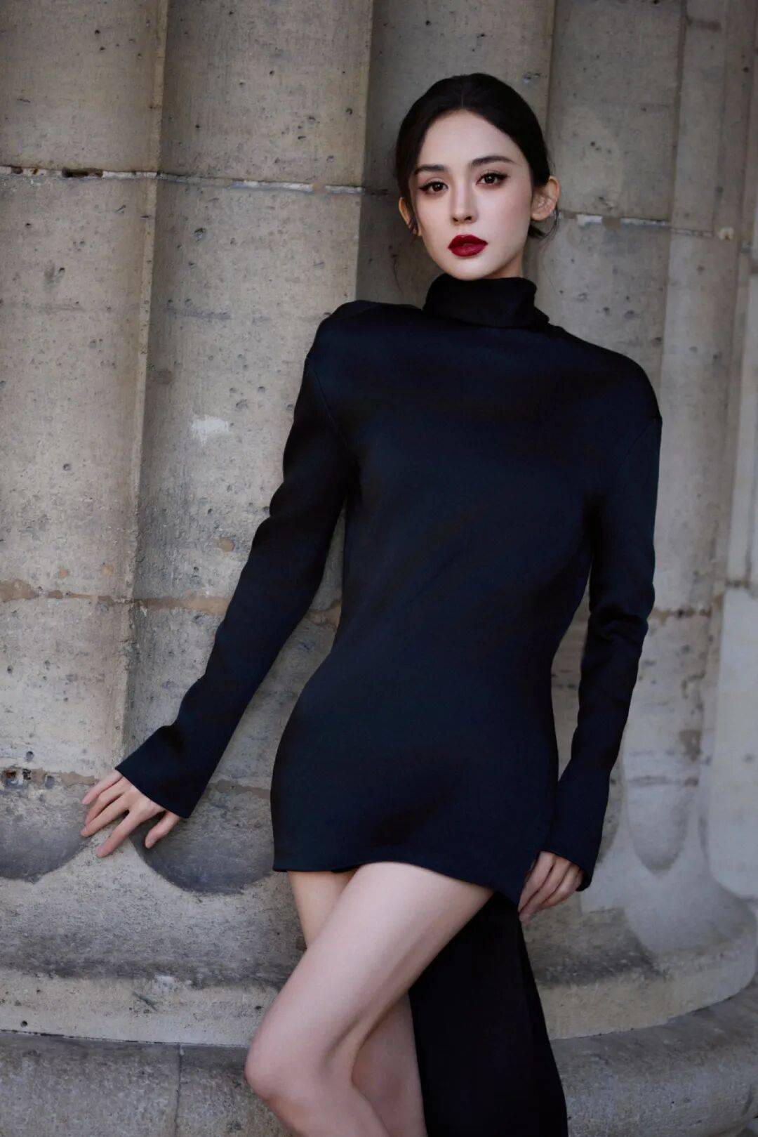 时装周上的女明星<strong></p>
<p>usdt钱包</strong>，秋冬氛围感一键封顶！