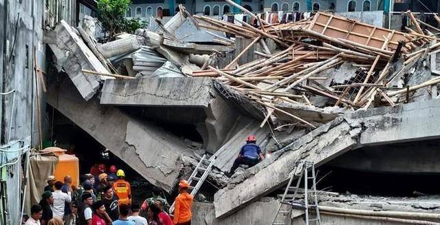 印尼学校建筑物倒塌事故遇难人数升至53人