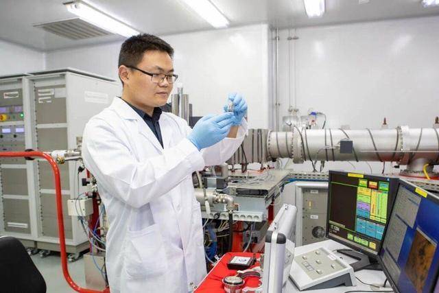 新发现!月球背面月幔有点“冷”<strong></p>
<p>usdt钱包</strong>,月球“二分性”现象再添证据