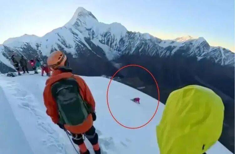 打卡拍照<strong></p>
<p>usdt钱包官方下载</strong>，再美也不能用生命对焦