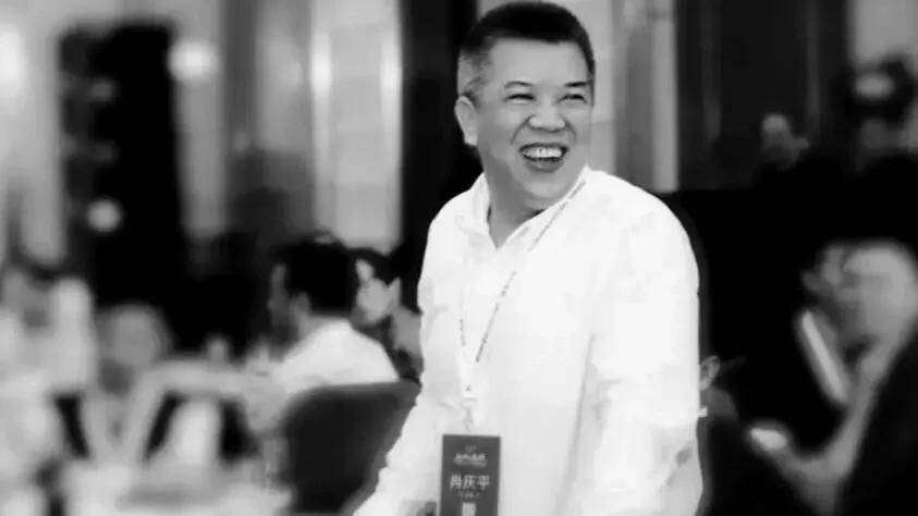 传宗馥莉被带走<strong></p>
<p>usdt汇率</strong>，娃哈哈董事会成员回应；资深天使投资人因车祸不幸离世；微信灰度测试一次性撤回全部消息；鸡排哥疑似成立工作室丨邦早报