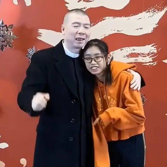 考古|冯小刚带女儿去陈思诚工作室！开个人账号还读影视专业<strong></p>
<p>usdt货币</strong>，她也要“女承父业”吗？