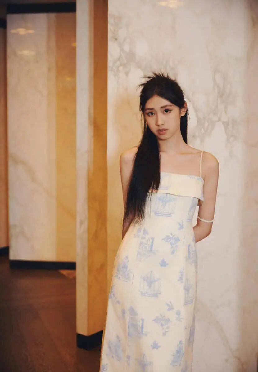 考古|冯小刚带女儿去陈思诚工作室！开个人账号还读影视专业<strong></p>
<p>usdt货币</strong>，她也要“女承父业”吗？