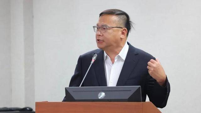 《没出息》在两岸爆红<strong></p>
<p>usdt价格</strong>，绿营民代又喊“统战”，台媒：井底之蛙、自曝其短