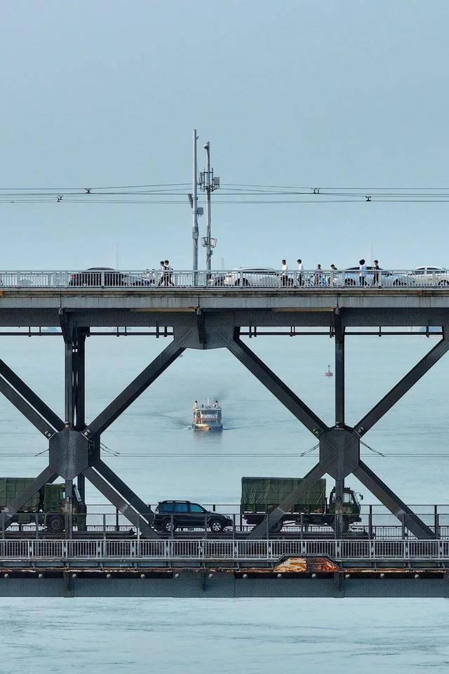 今天是她68岁生日<strong></p>
<p>usdt官网</strong>，武汉人：不准退休！