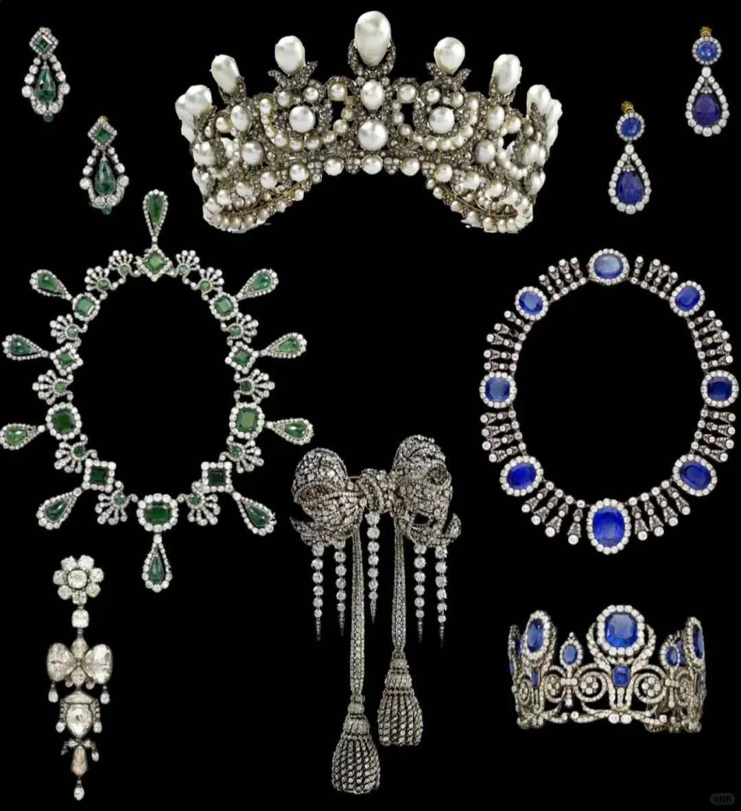 卢浮宫被盗的珠宝中<strong></p>
<p>徐家汇股票</strong>，有拿破仑送给妻子的爱情信物