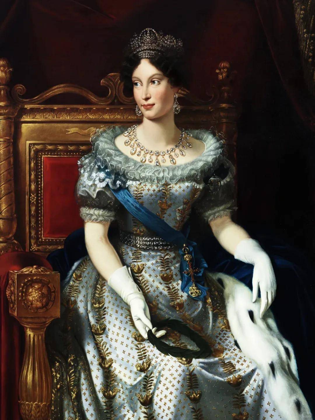 卢浮宫被盗的珠宝中<strong></p>
<p>徐家汇股票</strong>，有拿破仑送给妻子的爱情信物