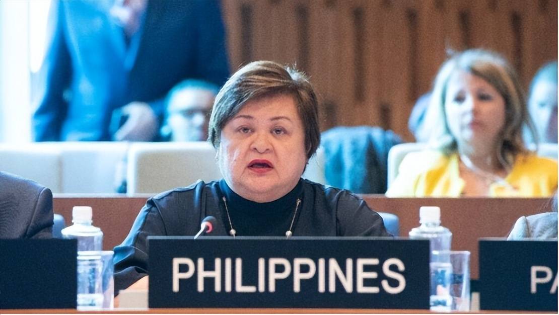 黄岩岛突现一道神秘白线<strong></p>
<p>二三四五股票</strong>，菲看到卫星图像顿感不妙，中方的不寻常举动，让菲律宾绷不住