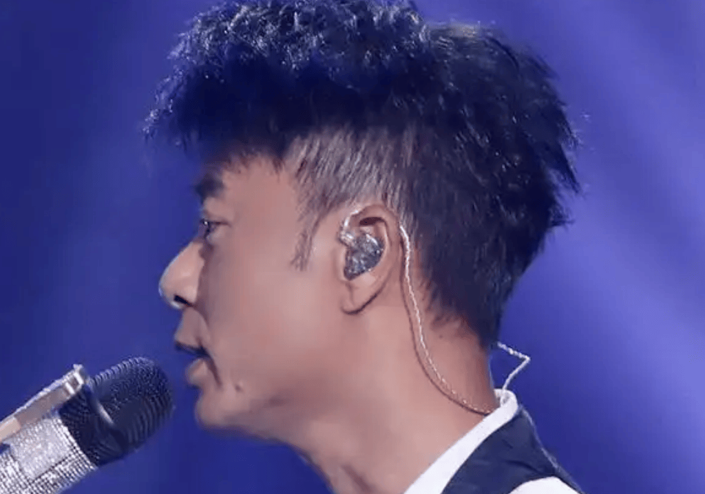 把陈粒“引爆”的耳返<strong></p>
<p>西藏旅游股票</strong>，为啥让这么多歌手又爱又恨