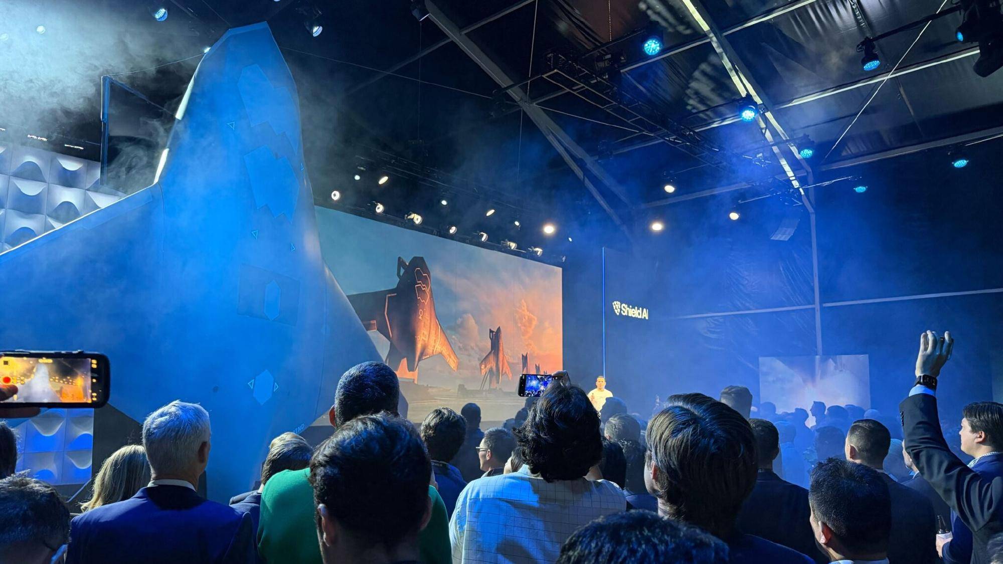 无空速管<strong></p>
<p>招商银行股票</strong>，疑似第二架歼-50：美国精神胜利法，新六代机东亚决战