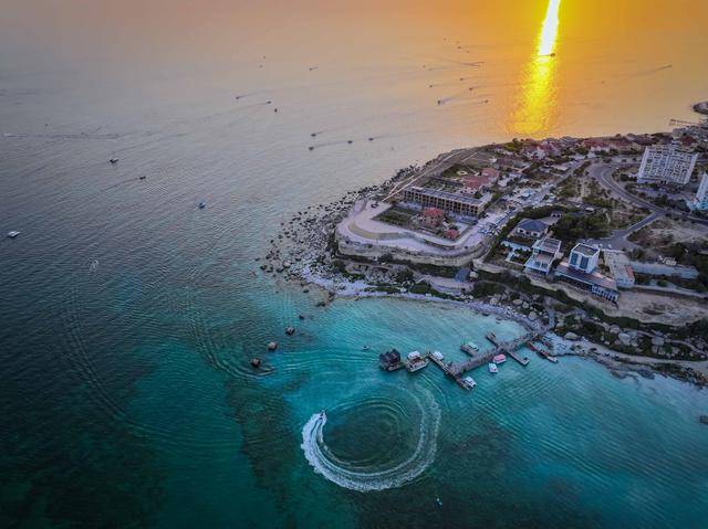 青年说 | 到中亚<strong></p>
<p>招商银行股票</strong>，奔赴一场激动人心的“探秘”