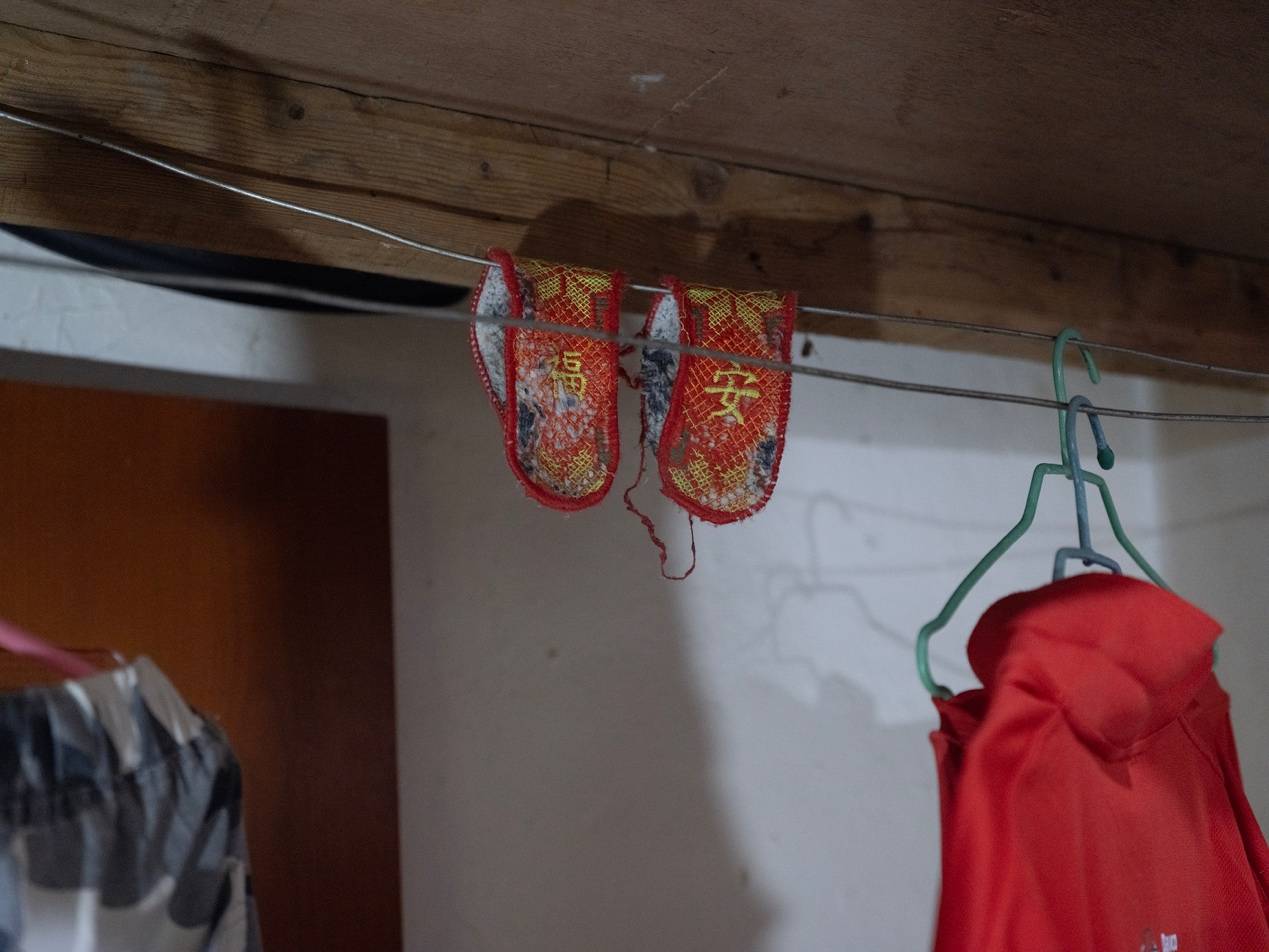 <strong></p>
<p>招商银行股票</strong>他们挤在8元一晚的旅店 几百人抢一个活