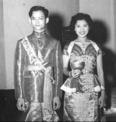 泰国王太后诗丽吉去世<strong></p>
<p>招商银行股票</strong>，留下19顶奢华王冠和她的传奇一生