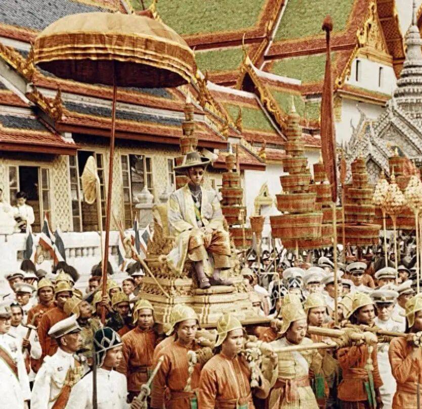 泰国王太后诗丽吉去世<strong></p>
<p>招商银行股票</strong>，留下19顶奢华王冠和她的传奇一生