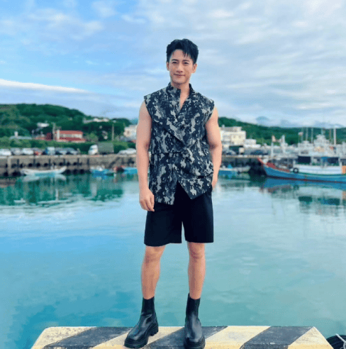 男演员周孝安<strong></p>
<p>招商银行股票</strong>，被逮捕！