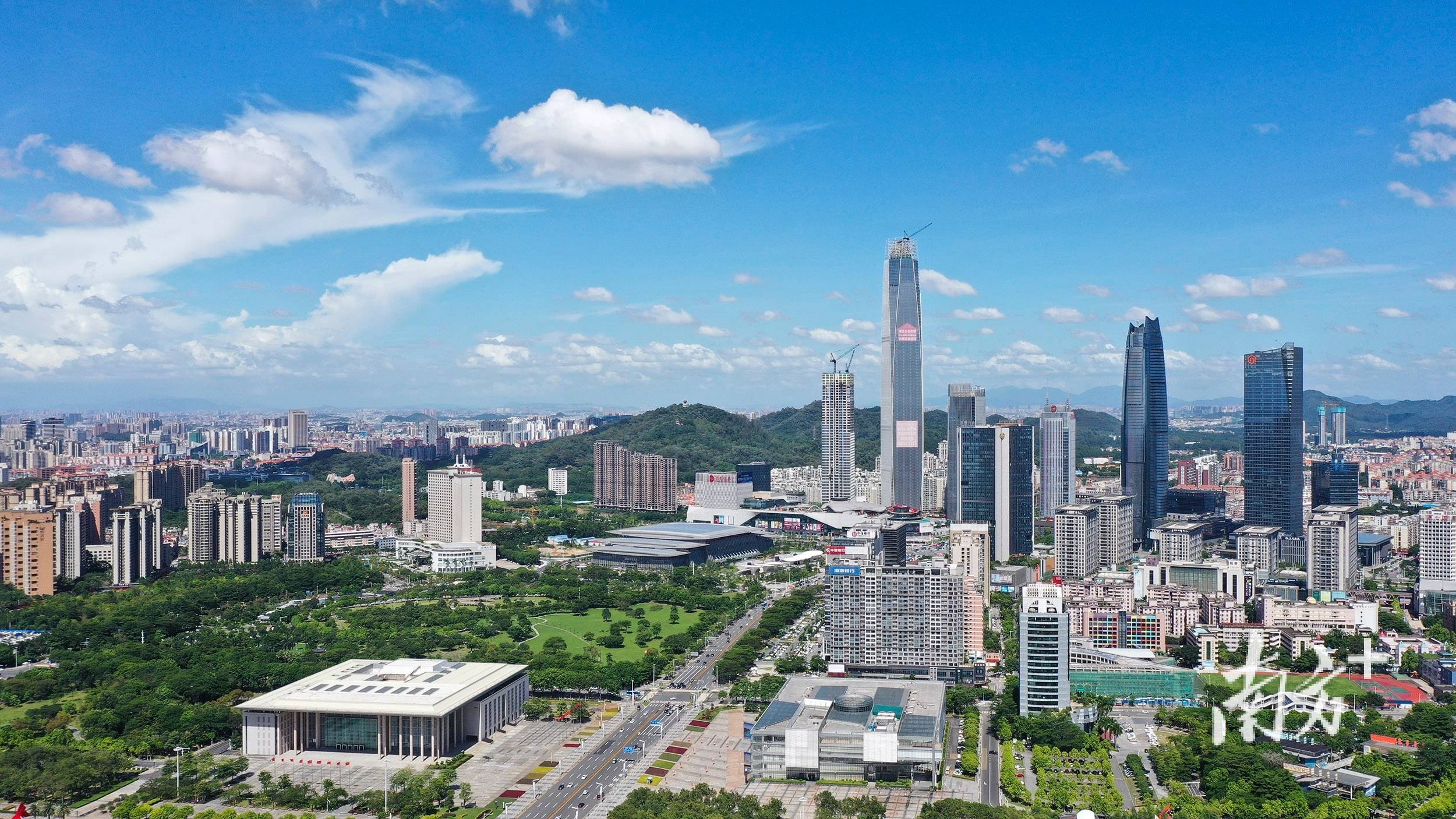 东莞出台住宅设计新规：层高不低于3.1米<strong></p>
<p>光大证券股票</strong>，全龄活动场地成标配