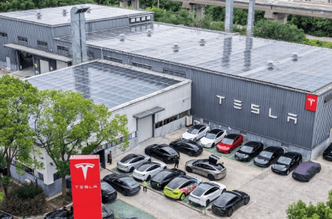 特斯拉副总裁陶琳:特斯拉上海超级工厂屋顶已铺满光伏板<strong></p>
<p>光大证券股票</strong>,每年发1100万度电,减碳4600吨!隔壁储能超级工厂也在加装光伏板