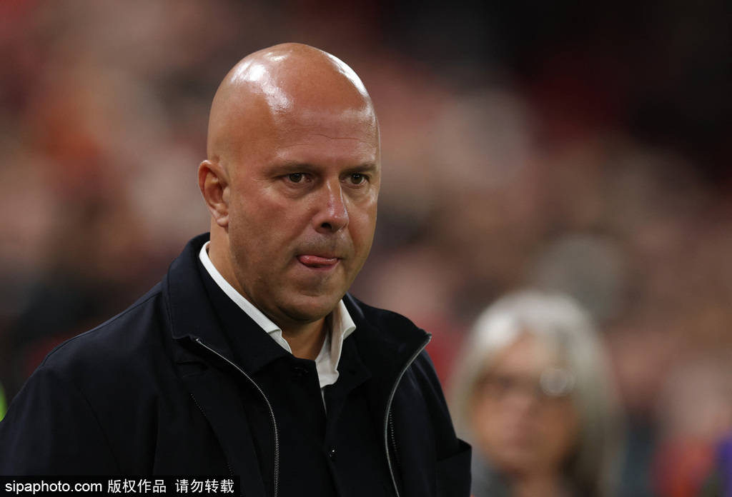 遭赛季三杀<strong></p>
<p>晨鸣纸业股票</strong>！联赛杯-萨尔双响 利物浦轮换阵容0-3水晶宫出局