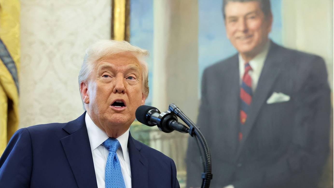 美再对中强硬<strong></p>
<p>江南高纤股票</strong>，特朗普下令，禁止对华出售最强芯片，黄仁勋说了句大实话