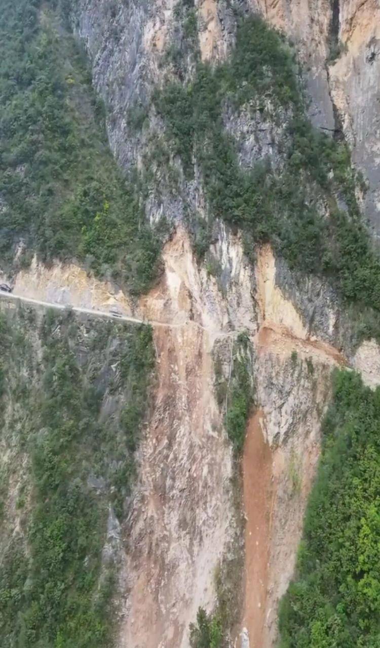 重庆网红“挂壁公路”垮塌<strong></p>
<p>江南高纤股票</strong>，附近村民外出绕行已半月盼修复，当地：已完成排危，正在修