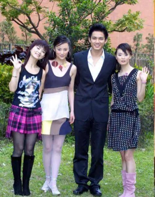 李湘气得翻出了瘦瘦的照片……她年轻时确实是仙女啊<strong></p>
<p>通化金马股票</strong>！