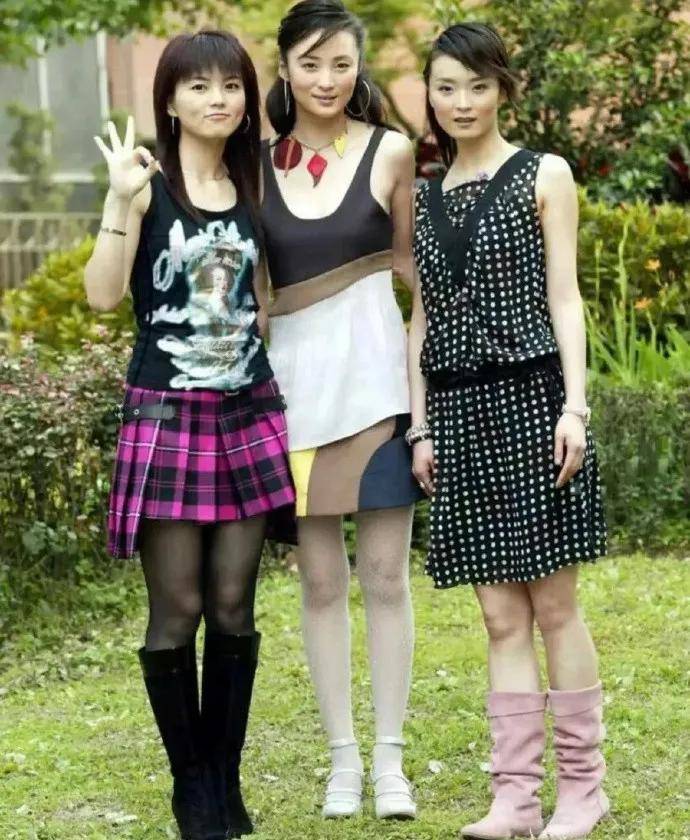 李湘气得翻出了瘦瘦的照片……她年轻时确实是仙女啊<strong></p>
<p>通化金马股票</strong>！