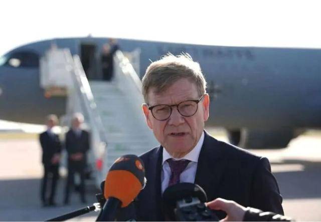 连续有两位国王访华<strong></p>
<p>通化金马股票</strong>，其中一位是建交以来首访，证明了什么？