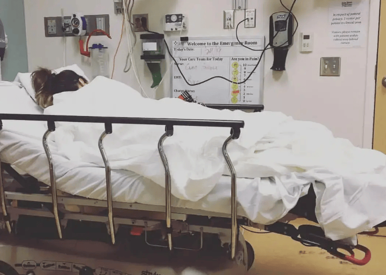 最美吸血鬼如今瘦成骷髅<strong></p>
<p>燕京啤酒股票</strong>？《珍珠港》女主究竟怎么了？