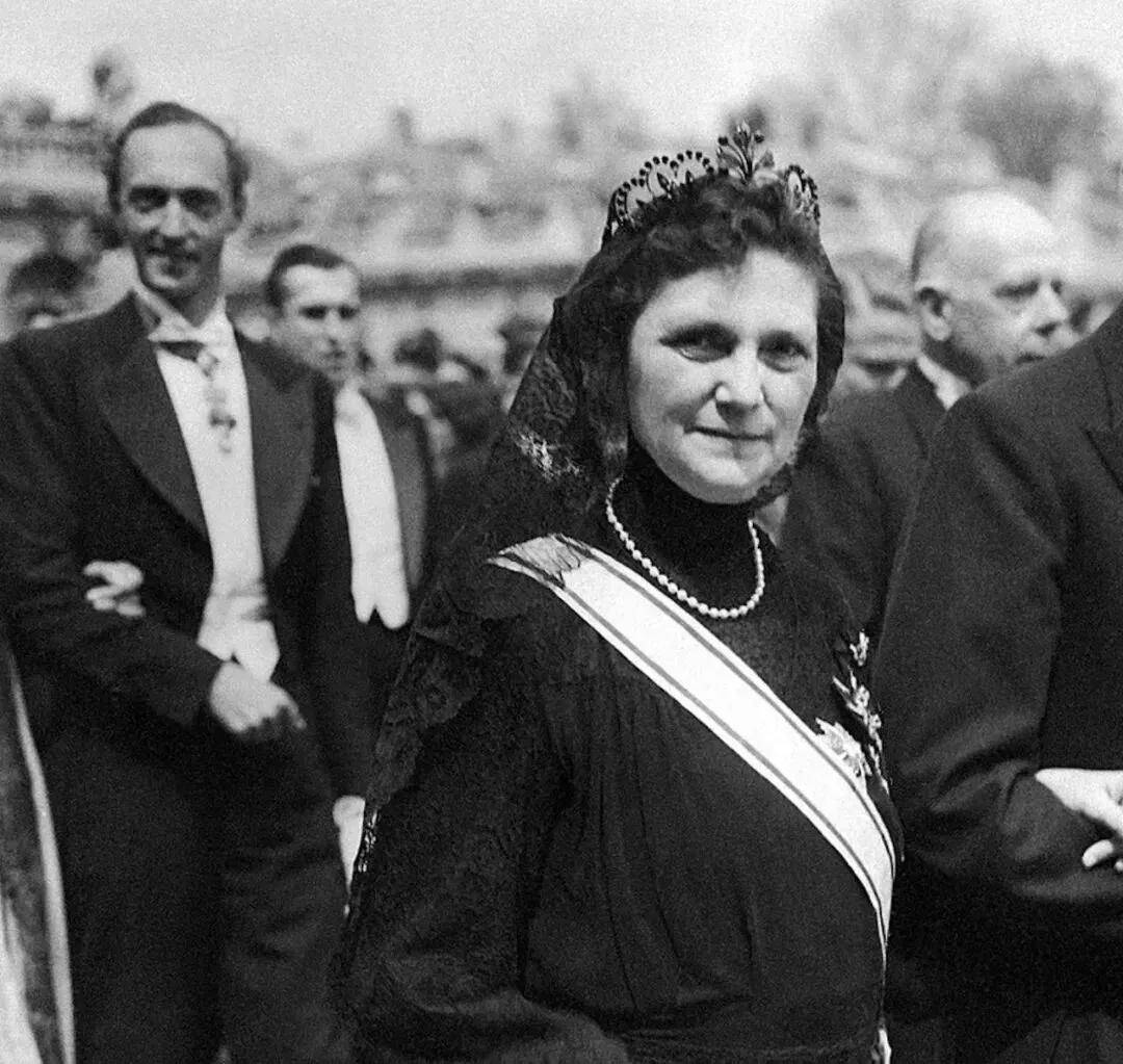 失踪百年的欧洲王室诅咒之钻重现<strong></p>
<p>美邦服饰股票</strong>，背后藏着一位忠贞皇后的惊人布局