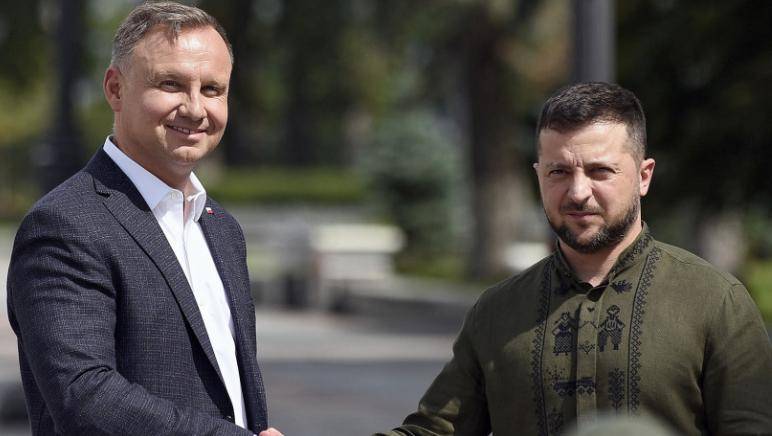 40万大军威胁对俄开战？话锋突转<strong></p>
<p>中京电子股票</strong>，波兰总统怒斥：乌克兰不懂感恩