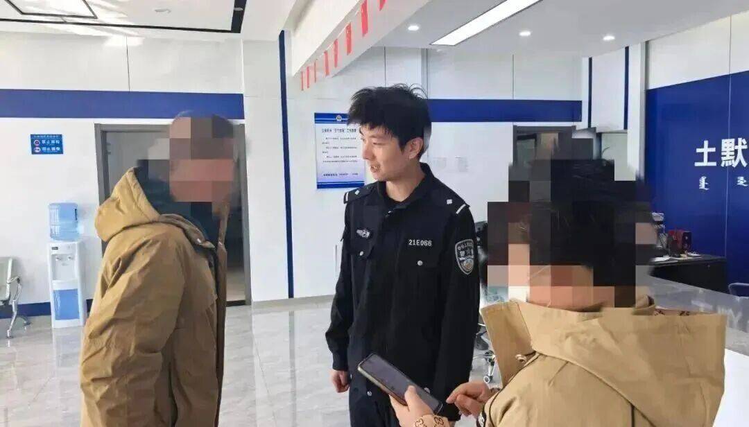 男子彩票中奖太兴奋<strong></p>
<p>大洋电机股票</strong>，拍照发业主群分享，隔天奖金被邻居冒领……